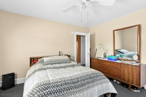60 W Roselle Avenue Roselle Park NJ 07204