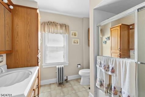 60 W Roselle Avenue Roselle Park NJ 07204