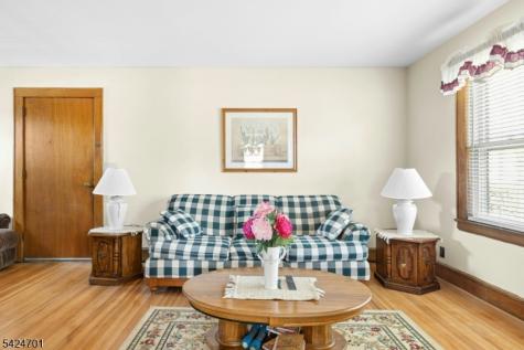 60 W Roselle Avenue Roselle Park NJ 07204