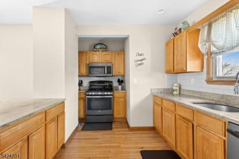 60 W Roselle Avenue Roselle Park NJ 07204