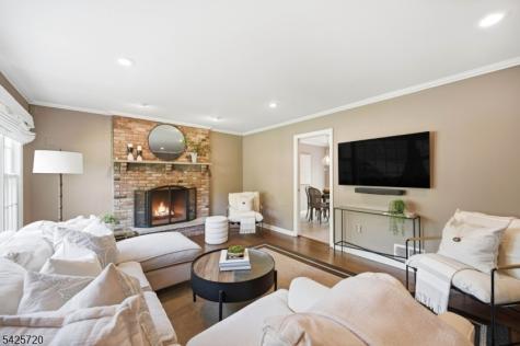 60 Hendricks Drive Hanover NJ 07950