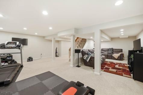 60 Hendricks Drive Hanover NJ 07950