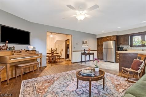 525 S Maple Avenue Glen Rock NJ 07452