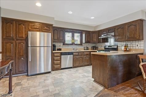 525 S Maple Avenue Glen Rock NJ 07452