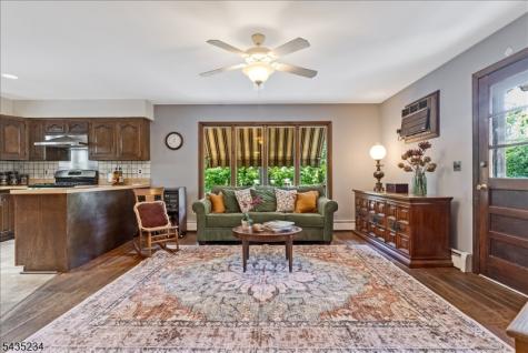 525 S Maple Avenue Glen Rock NJ 07452