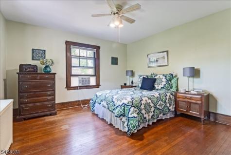 525 S Maple Avenue Glen Rock NJ 07452