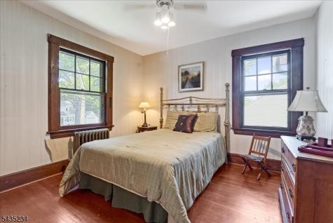525 S Maple Avenue Glen Rock NJ 07452