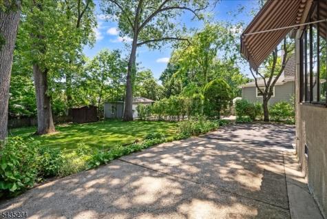 525 S Maple Avenue Glen Rock NJ 07452