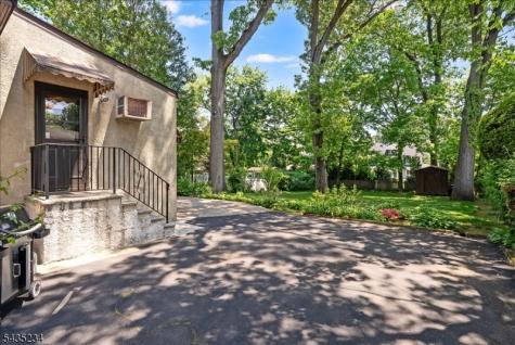525 S Maple Avenue Glen Rock NJ 07452