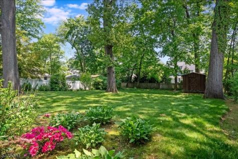 525 S Maple Avenue Glen Rock NJ 07452