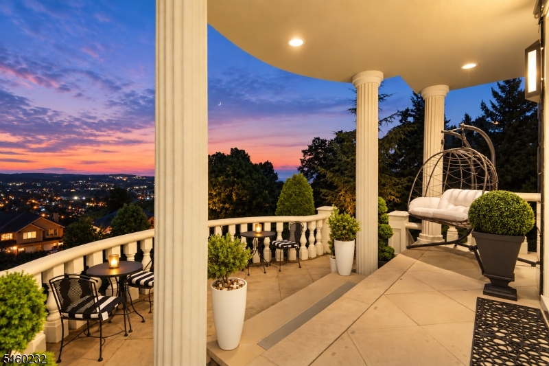 47 Mountainwood Court Totowa NJ 07512