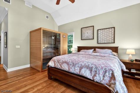 73 South Road Bloomingdale NJ 07403
