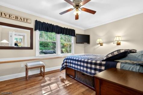 73 South Road Bloomingdale NJ 07403