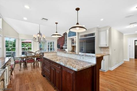73 South Road Bloomingdale NJ 07403