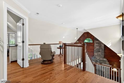 73 South Road Bloomingdale NJ 07403