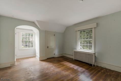 3 Shelbourne Avenue Trenton NJ 08618