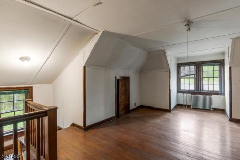 3 Shelbourne Avenue Trenton NJ 08618