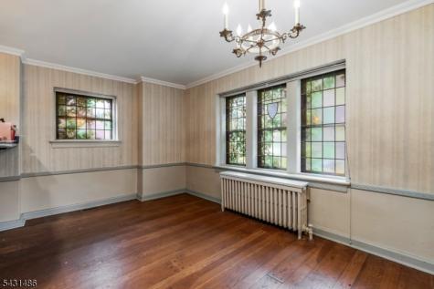 3 Shelbourne Avenue Trenton NJ 08618