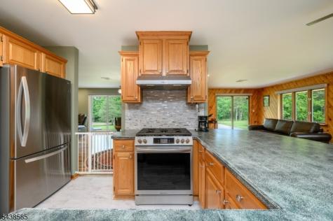 13 Central Avenue Readington NJ 08889