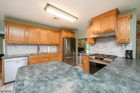 13 Central Avenue Readington NJ 08889