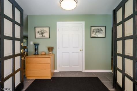 13 Central Avenue Readington NJ 08889