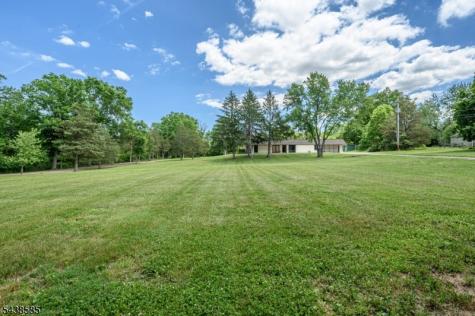 13 Central Avenue Readington NJ 08889