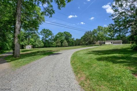 13 Central Avenue Readington NJ 08889