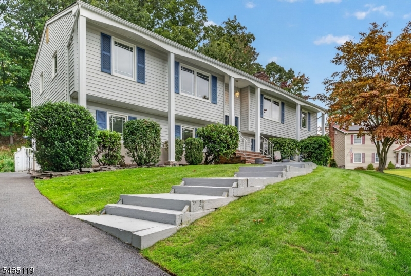 21 Alexandra Road Roxbury NJ 07850