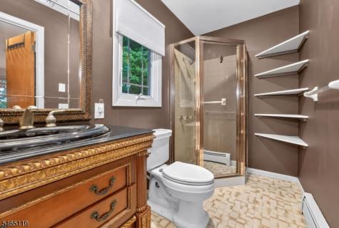 21 Alexandra Road Roxbury NJ 07850