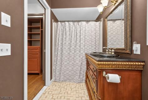 21 Alexandra Road Roxbury NJ 07850