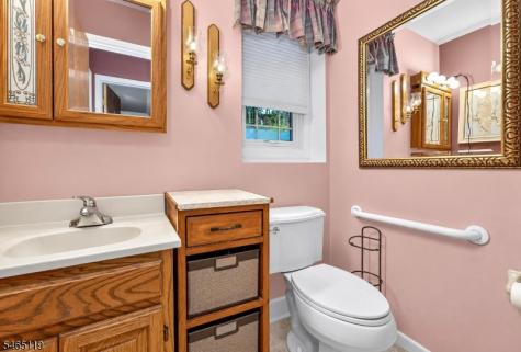 21 Alexandra Road Roxbury NJ 07850