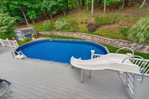 21 Alexandra Road Roxbury NJ 07850