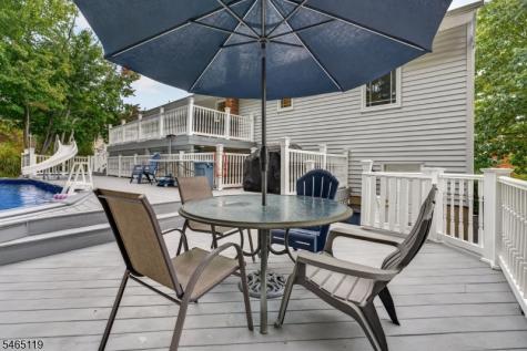 21 Alexandra Road Roxbury NJ 07850