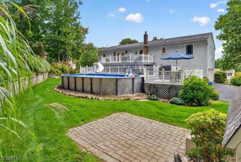 21 Alexandra Road Roxbury NJ 07850