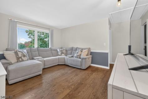 21 Alexandra Road Roxbury NJ 07850