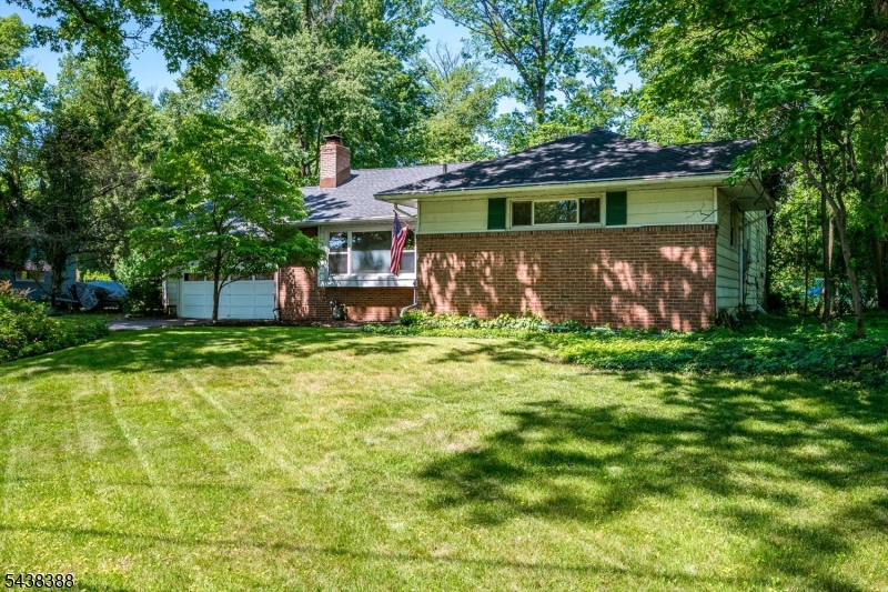 9 Clive Hills Road Edison NJ 08820