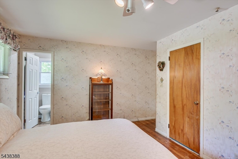 9 Clive Hills Road Edison NJ 08820