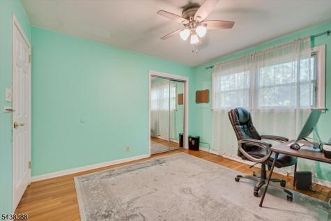 9 Clive Hills Road Edison NJ 08820