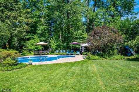 9 Clive Hills Road Edison NJ 08820