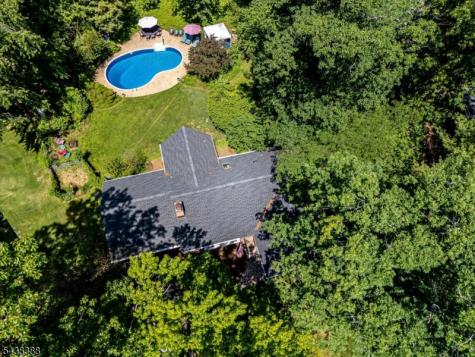 9 Clive Hills Road Edison NJ 08820