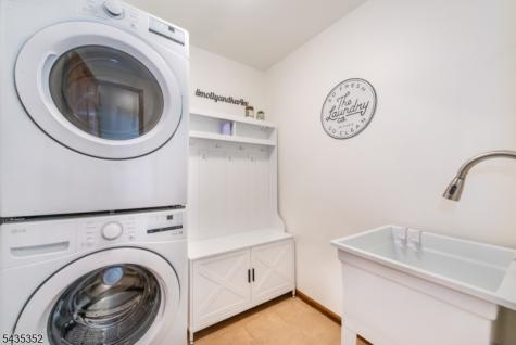28 Kingswood Court Montgomery NJ 08502