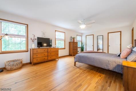 28 Kingswood Court Montgomery NJ 08502