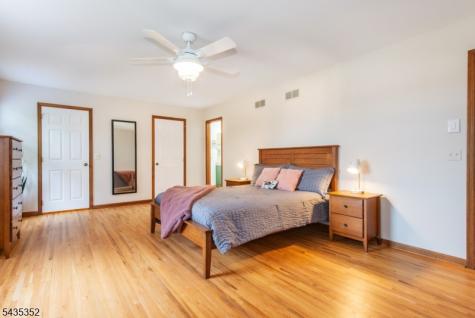 28 Kingswood Court Montgomery NJ 08502