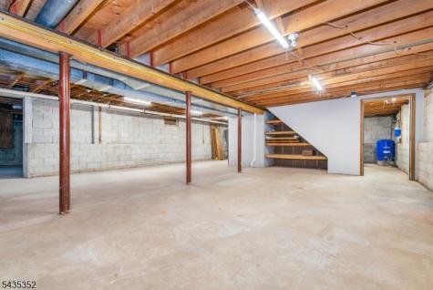 28 Kingswood Court Montgomery NJ 08502