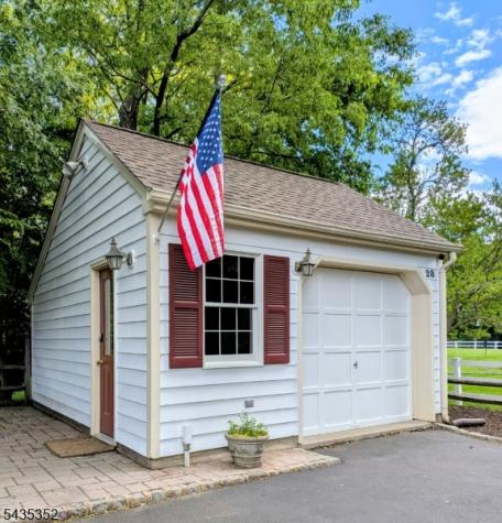 28 Kingswood Court Montgomery NJ 08502