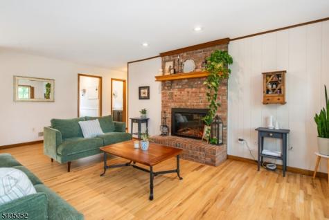 28 Kingswood Court Montgomery NJ 08502