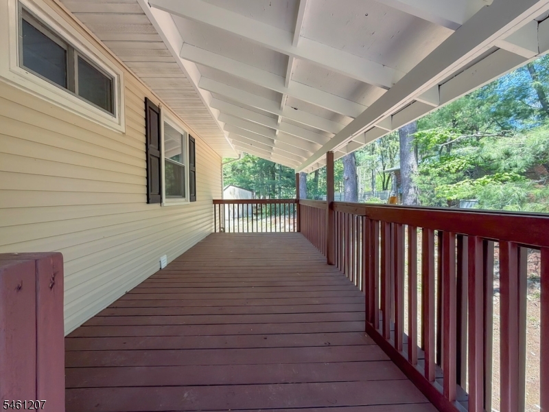 8 Woodland Drive Washington NJ 07853