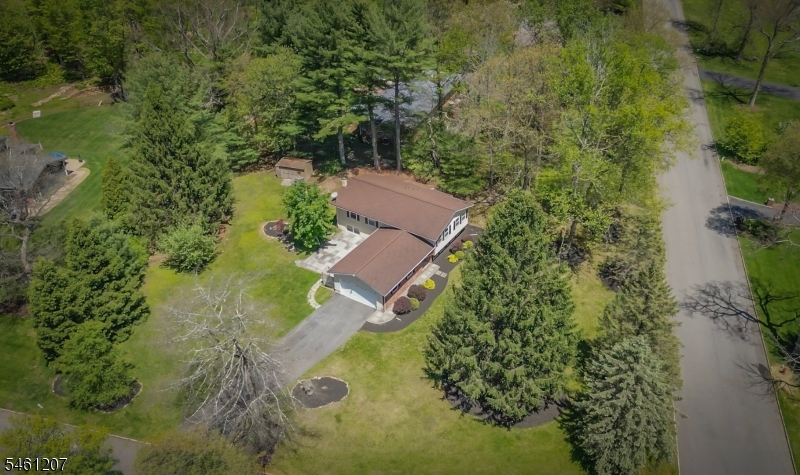 8 Woodland Drive Washington NJ 07853