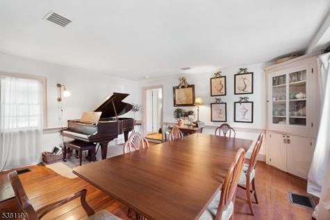 22 Walnut Road Knowlton NJ 07832