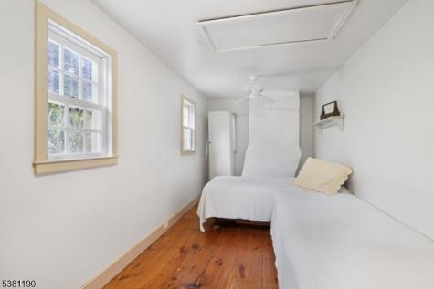22 Walnut Road Knowlton NJ 07832
